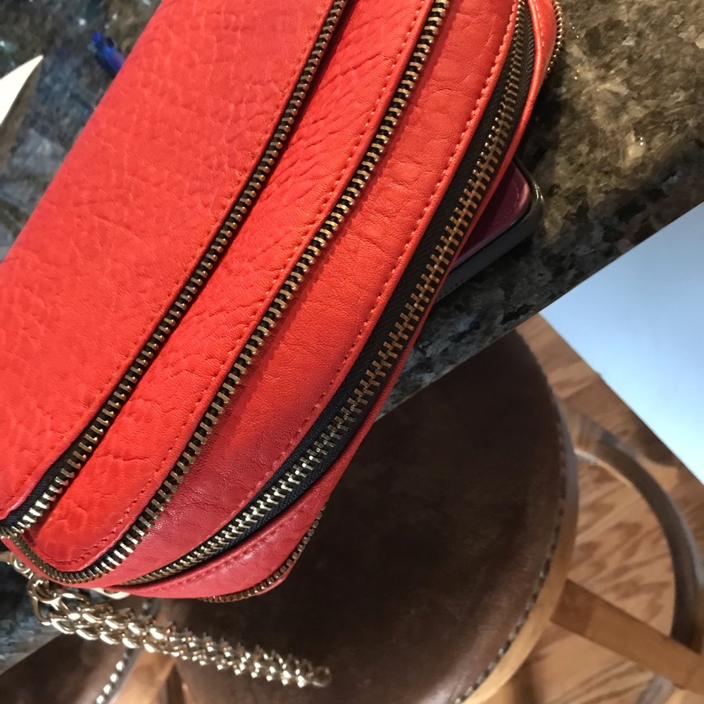 Street Level Purse - Picture 3 of 4
